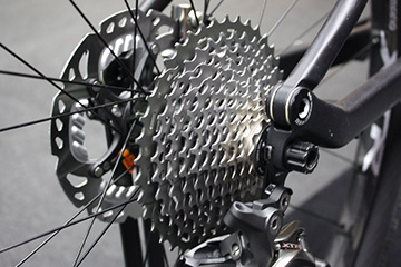 Clean MyRide combined bikewash degreaser cleans cycle sprockets, gears, chains and derailleurs like new in no time at all